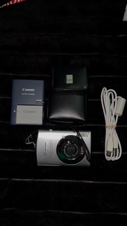 Canon PowerShot SD1100 IS - Y2K style