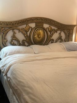 Bedroom set