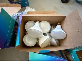 11.5W LED Light Bulbs – 750 Lumens – 60Hz – Excellent Condition