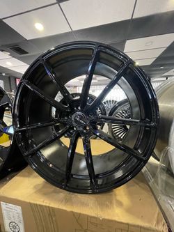 22” Velgen VF5 Wheels  Lightweight Series  Flow Forged  22x10” Rims Size