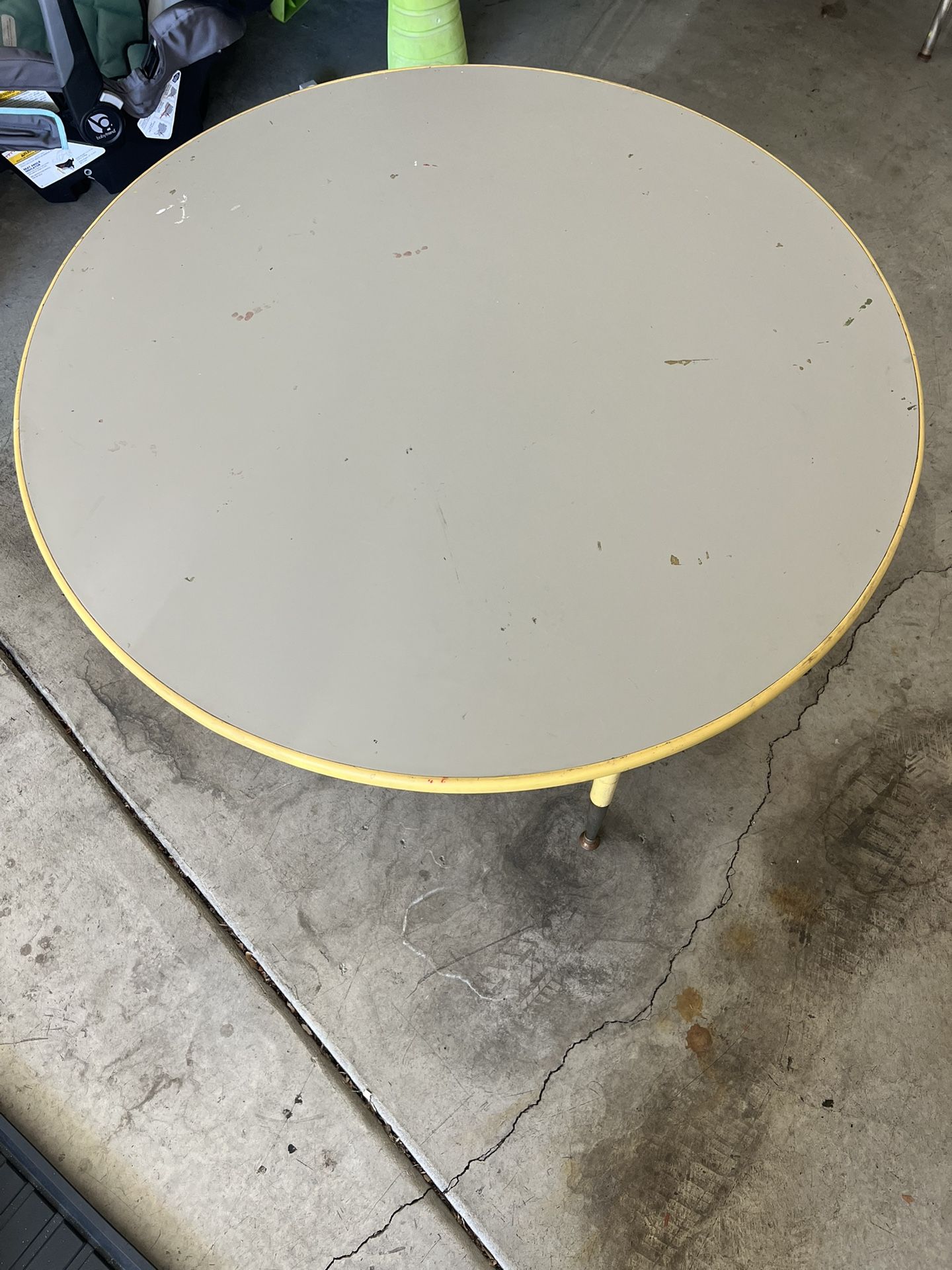 Kids Table And Chairs