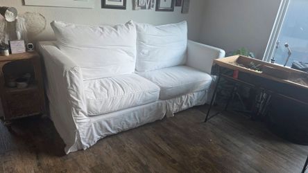 Pottery Barn
Buchanan Roll Arm Slipcovered Couch