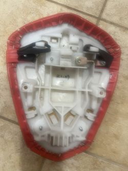 Yamaha r1 Seat And Passengers