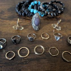 Small Lot Of Fashion Costume Jewelry