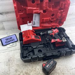 USED Milwaukee M18 FUEL 18V Hammer Drill Kit ONE 5Ah Battery/Charger & Hard Case