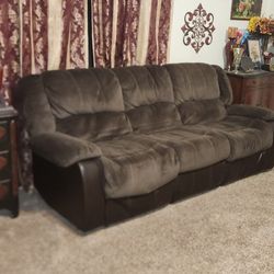 LIKE NEW ASHLEY FURNITURE OBSERVATION CHOCOLATE POWER RECLINING SOFA LOVE SEAT 3 PERSON COUCH