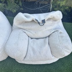 Kids Ugg chairs (free)