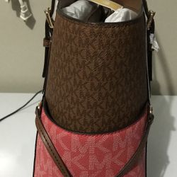 Authentic Michael Kors Purse 👜 For Women 
