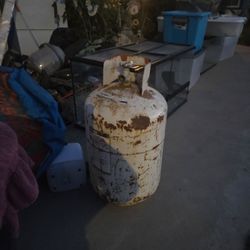 10 gallon propane tank