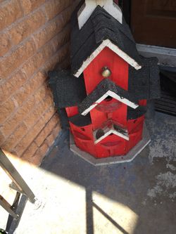 Selling rustic bird houses because I need money to buy a car for college