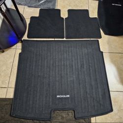 2021-2024 Nissan Rogue Floor Mats