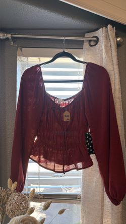 Burgundy Long Sleeve Crop Top Size M