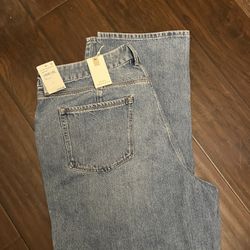 Good American Distressed Straight Leg Jeans – NWT – Retail $155 