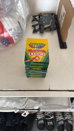 Crayons 16 per box