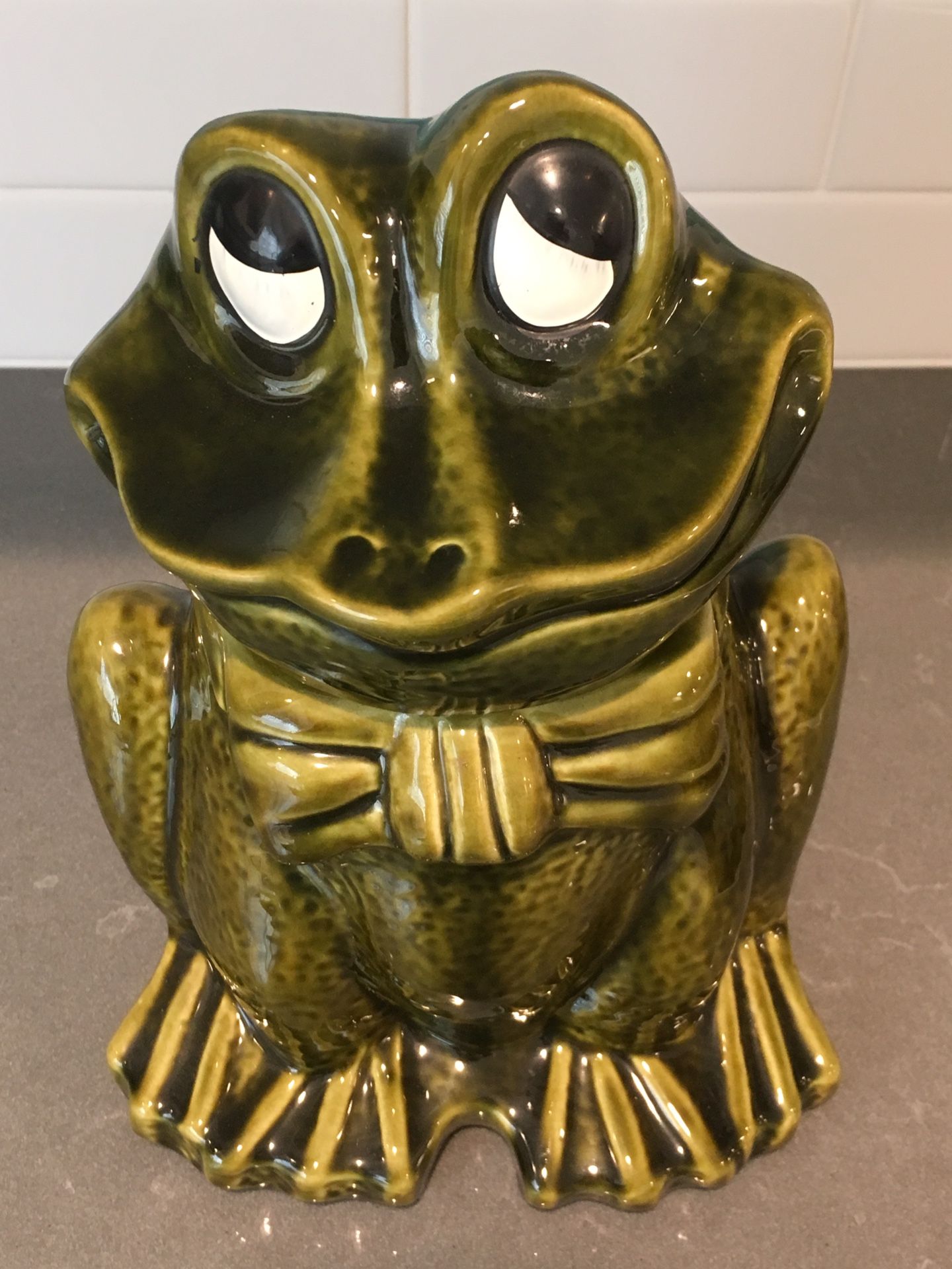 Vintage Ceramic Frog Cookie Jar #2645 USA