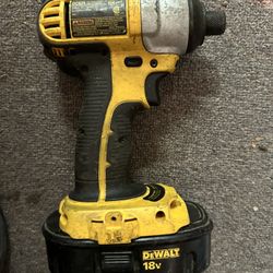 DEWALT DC825 1/4 inch Cordless Impact Driver