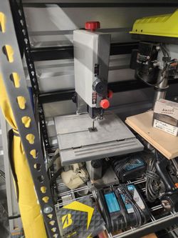 Table top drill press