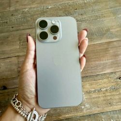 Apple      iPhone     15      Pro       Max        128gb          Unlocked 