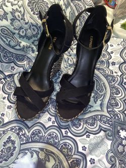 Express wedges new with tags size 10