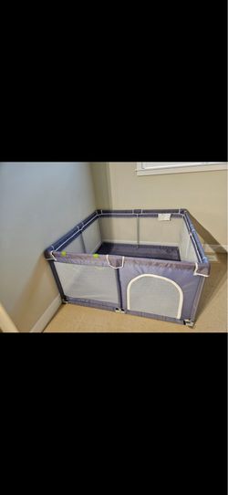 Baby playpen