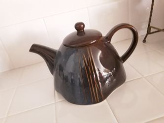 CERAMIC. TEA. POT