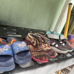 FREE GRATIS  fuera ! They’re outside U Need To Wash Em ! 