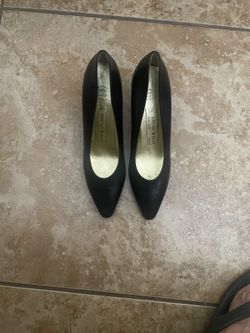 Bruno Magli Pump Heels Size 8
