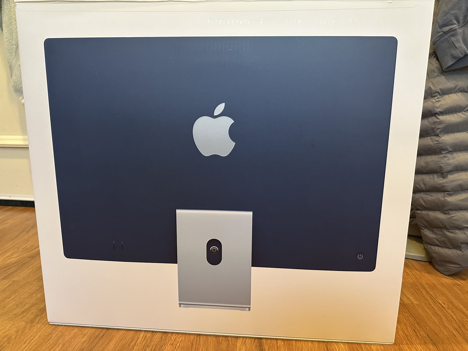 New Open Box  2023 iMac All-in-One Desktop Co mputer with M3 chip: 8-core CPU, 8-core GPU, 24-inch Retina Display,j8GB Unified Memory, 256GB SSD 