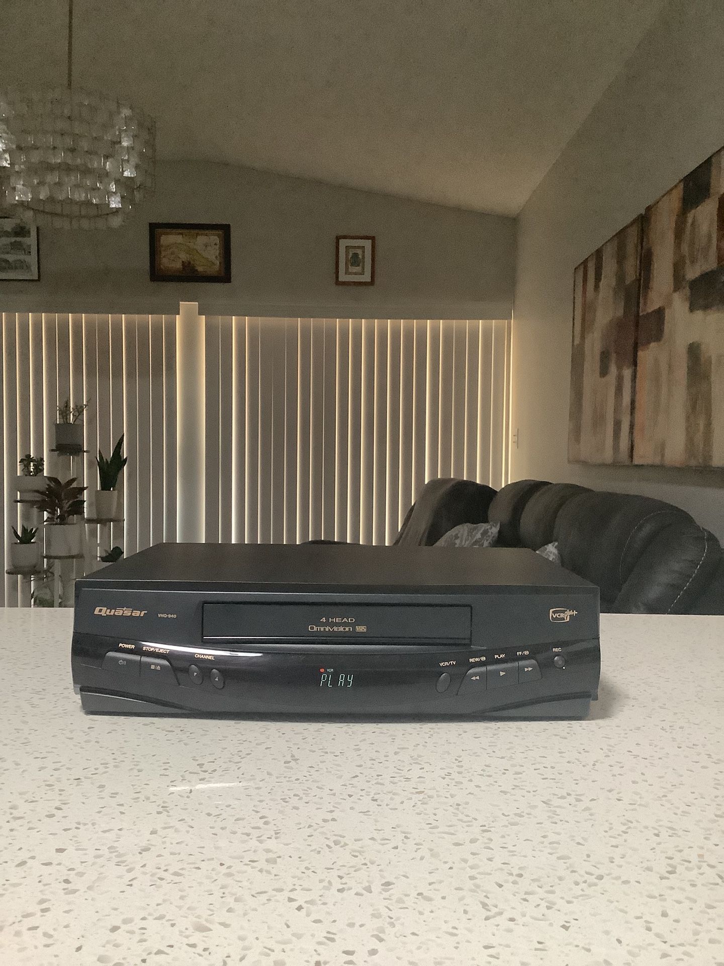 * QUASAR PANASONIC * HQ * 4-HEAD VHS VCR WITH VCR PLUS SYSTEM . EXCELLENT CONDITION . MUST SEE TO FULLY APPRECIATE .