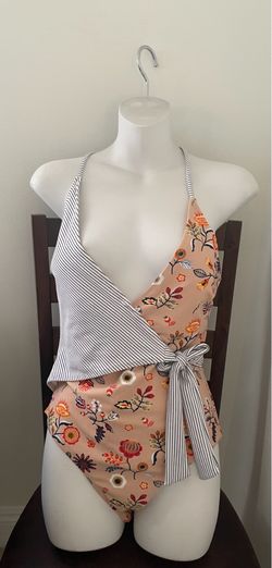 Bathing suit