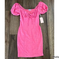 Small, fashion nova dress