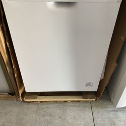 New Whirlpool Dishwasher 