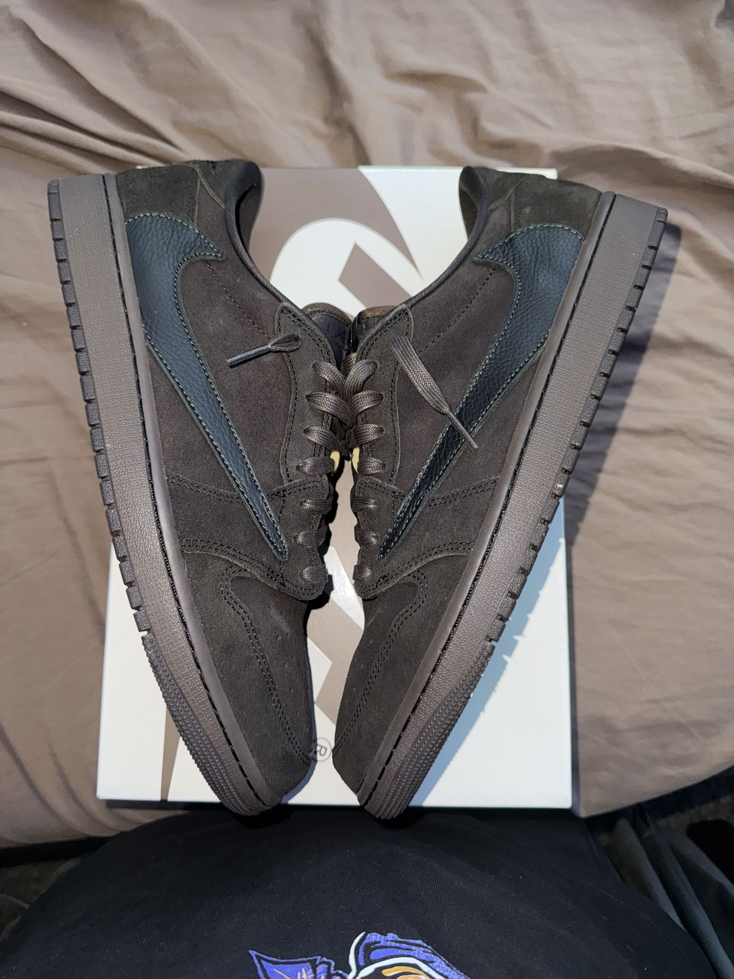 Jordan 1 Low Velvet Brown Size 12