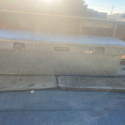 Took Box