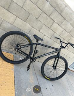 29 inch throne shodow