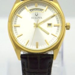Bulova Classic Day Date Men's Watch with Leather Band (97C106) Good Condition