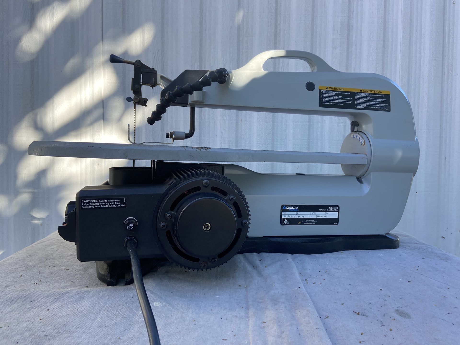 Delta Variable Speed Scroll Saw