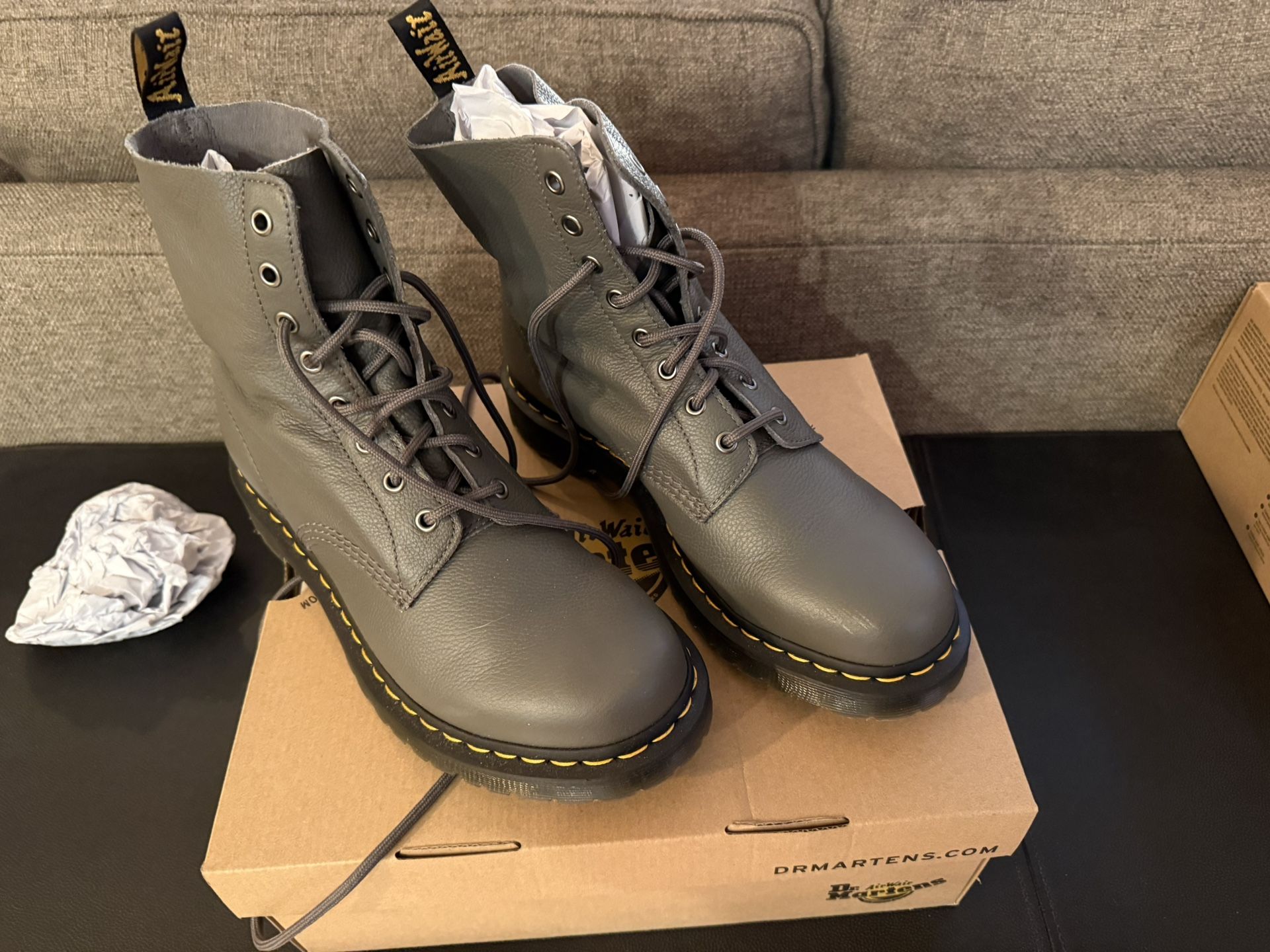 11W Doc Marten Boots