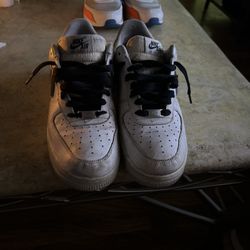 Air force ones black and white