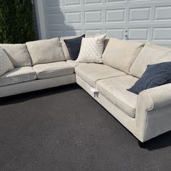 Haverty’s Two Piece Sectional.