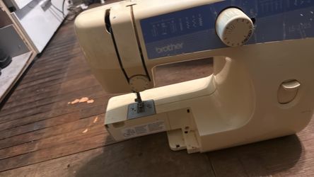 Tv sewing machine purses