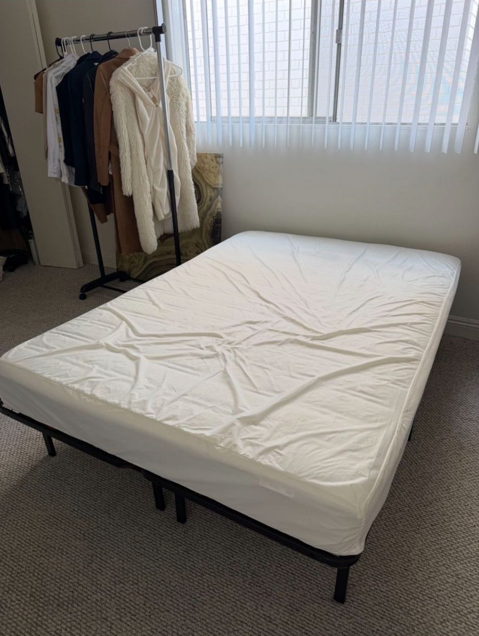 Double Size Bed  With Mattress 