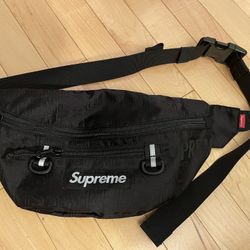 Supreme SS19 Waistbag Black
