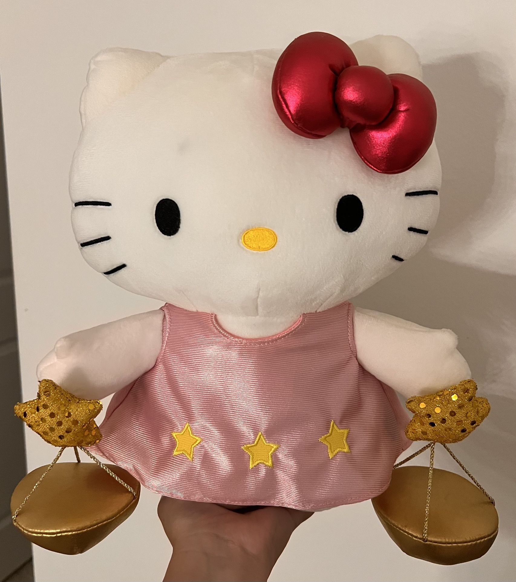 Hello Kitty Star Sign Plush/ Kidrobot