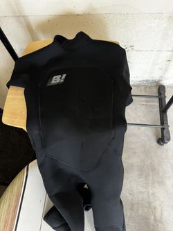 Surfing Wetsuit - Size M