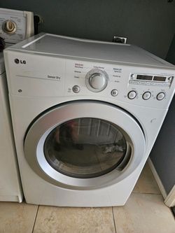 LG White Electric Dryer – Works Great