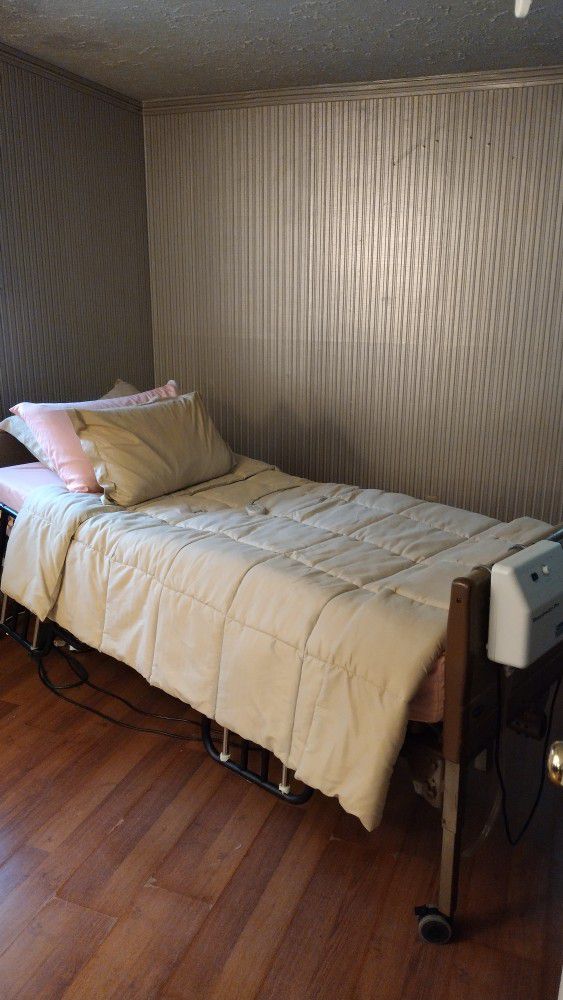 Hospital Bed(Invacare Remote Control 