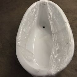 5ft Free Standing Jacuzzi Tub w/ Matte Black Faucet W/ Spray Arm