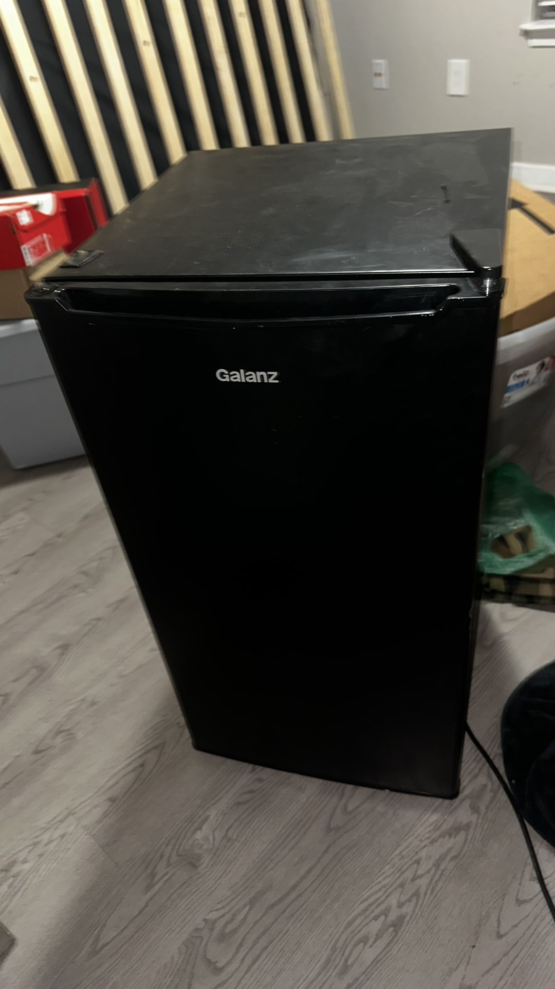 Galanz Mini Fridge