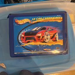 Hot wheels And Case 